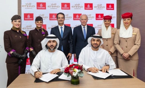 طيران الإمارات والاتحاد للطيران توسعان اتفاقية الإنترلاين بينهما