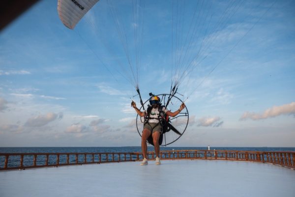 عالم سيام، جزر المالديف يستضيف أبطال العالم في الطيران الشراعي للقفز الفكي