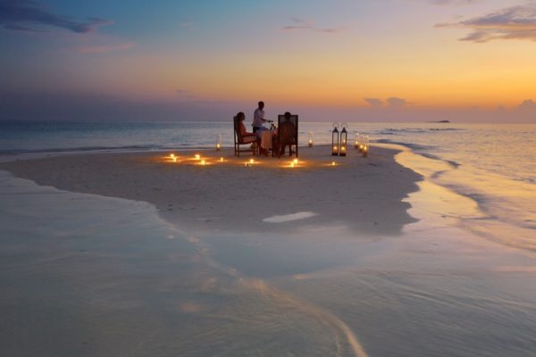 خُلوةٌ رومانسية لا تُنسى في باروس المالديف