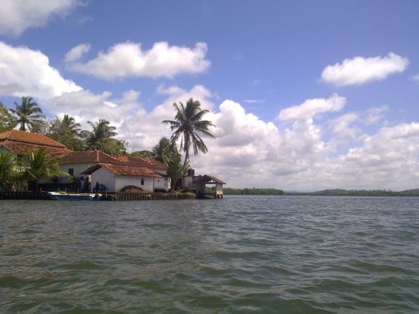 بحيرات سريلانكا